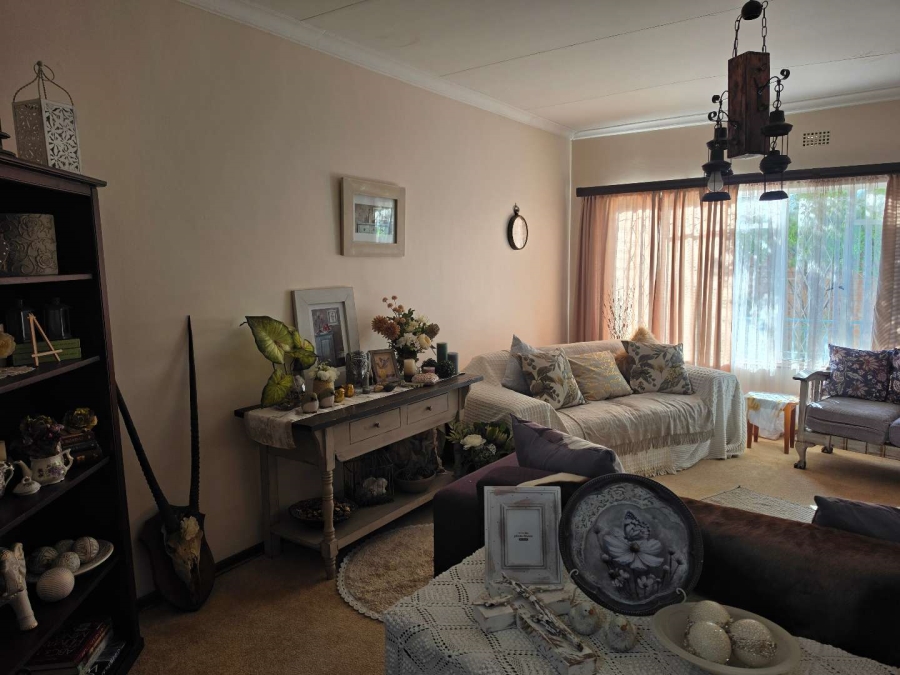 4 Bedroom Property for Sale in Hillcrest Northern Cape